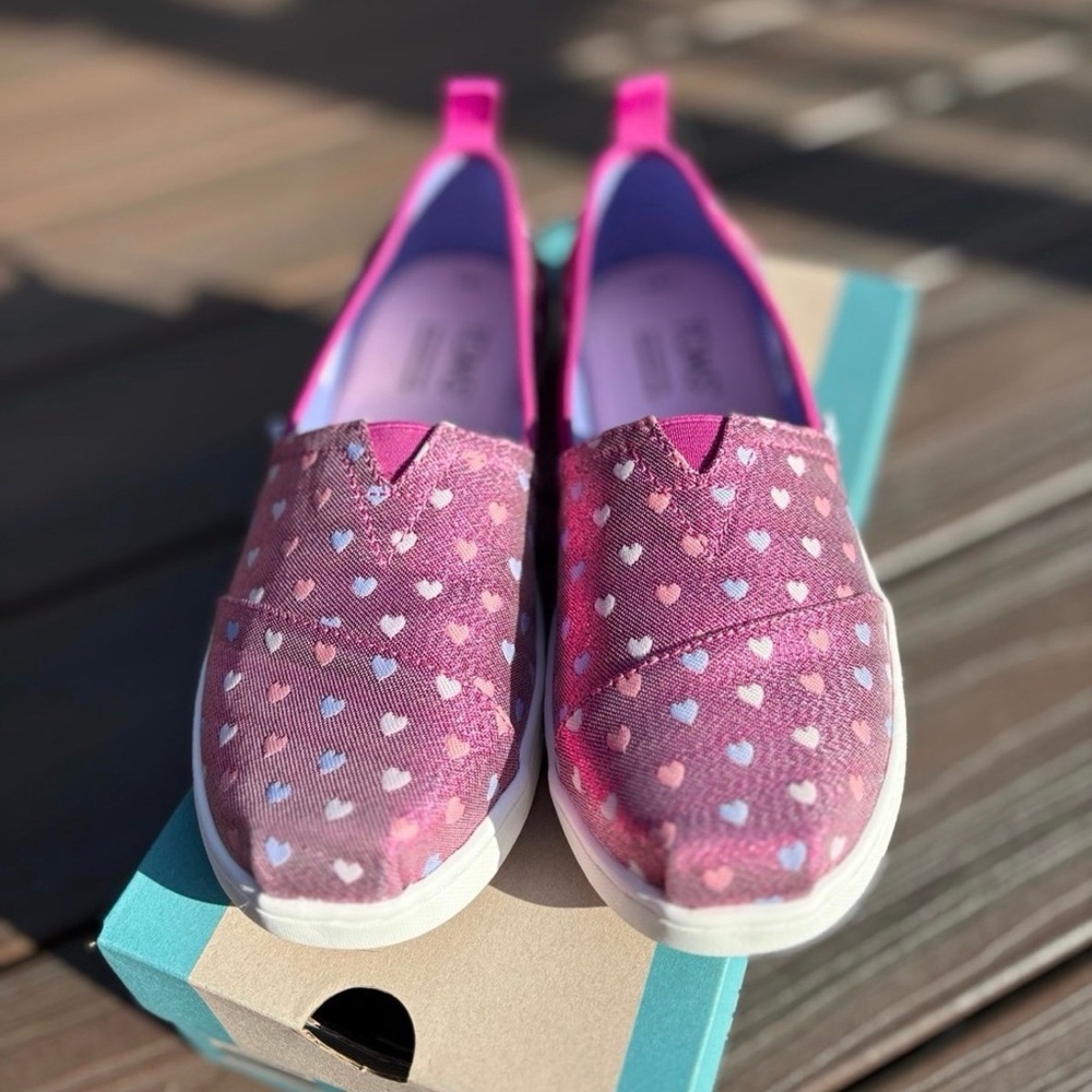 TOMS